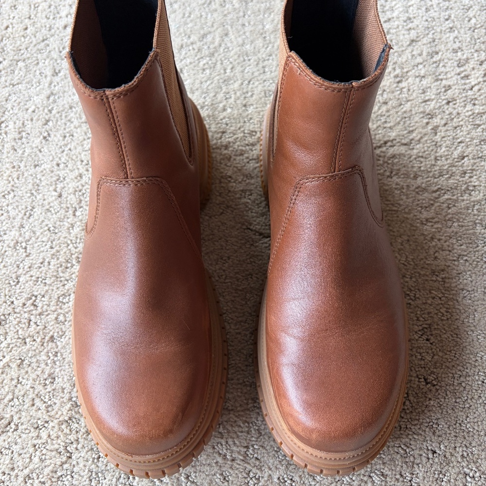Sorel Chelsea Boot in Cognac Brown - Picture 6 of 9